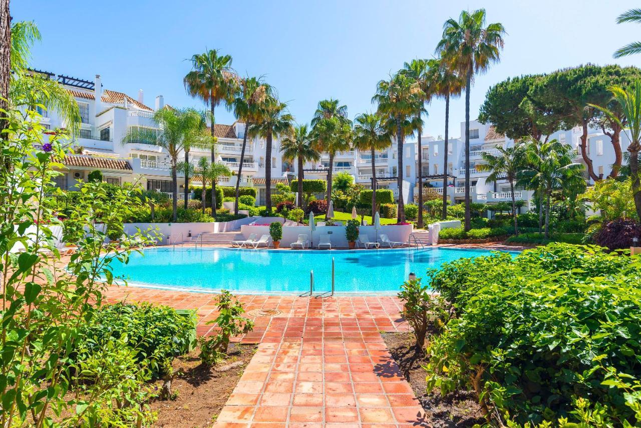 Elviria Playa White Pearl Beach Marbella Esterno foto